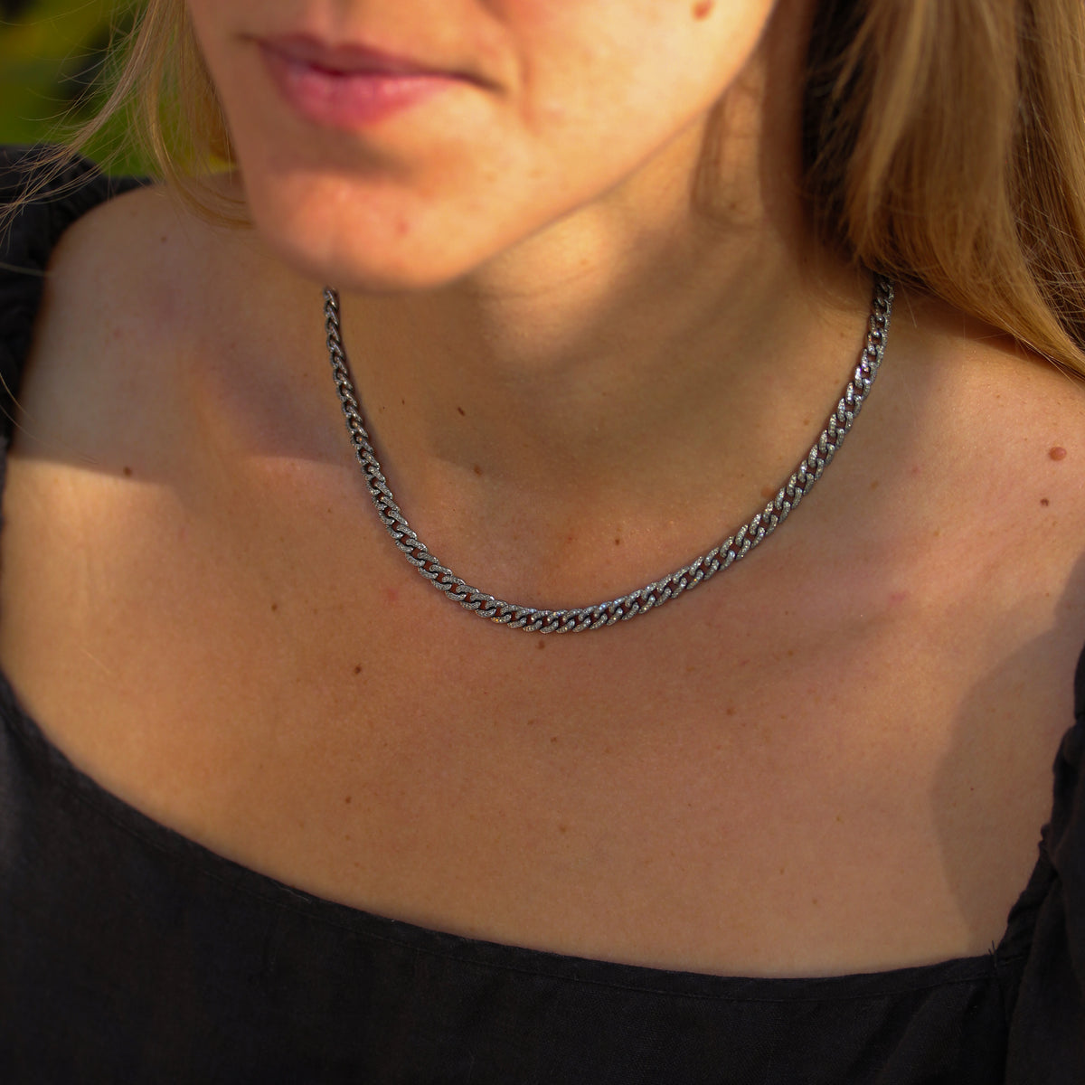 Diamond Pavé Curb Chain Collar Necklace