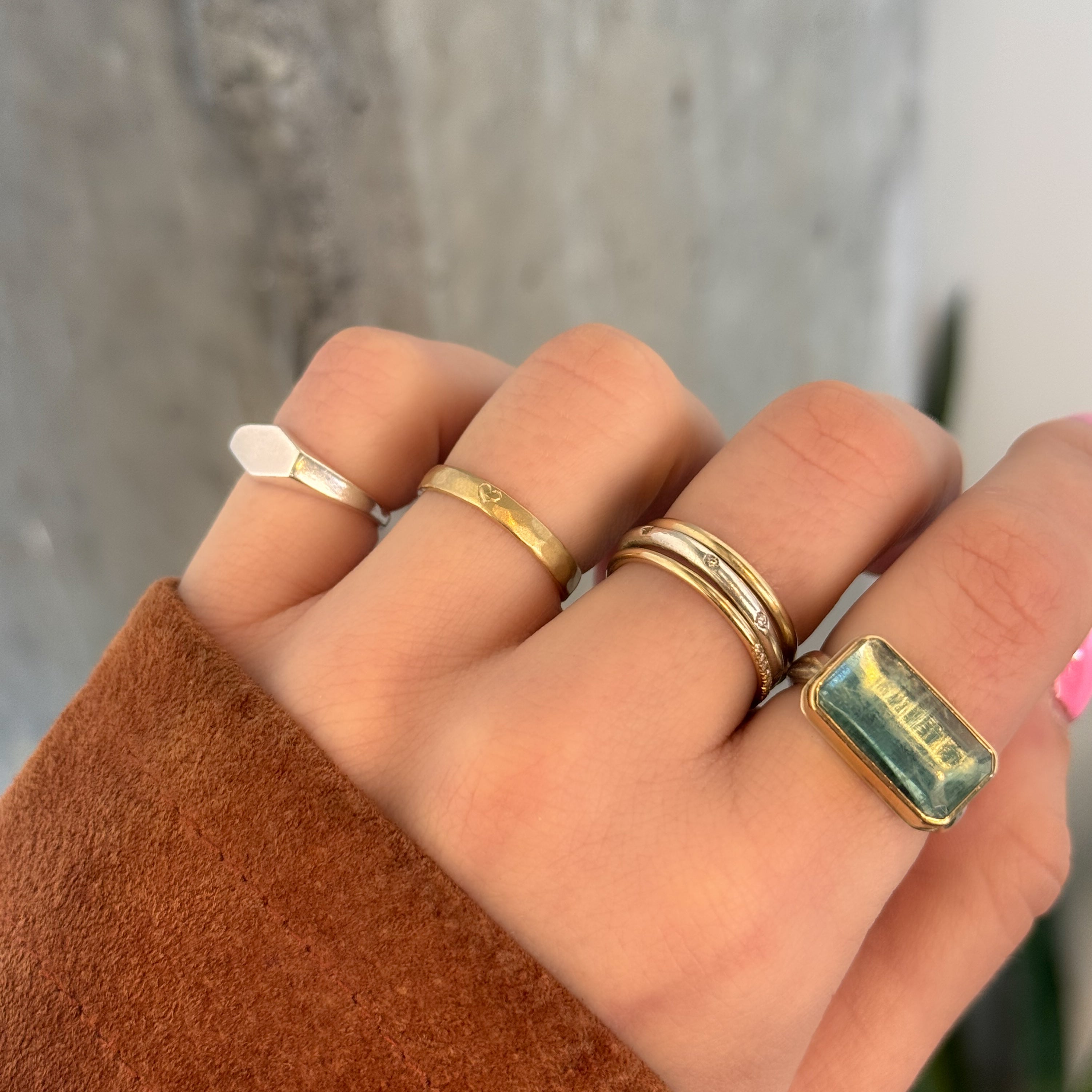 hammered-diamond-band-with-heart-victoria-cunningham model
