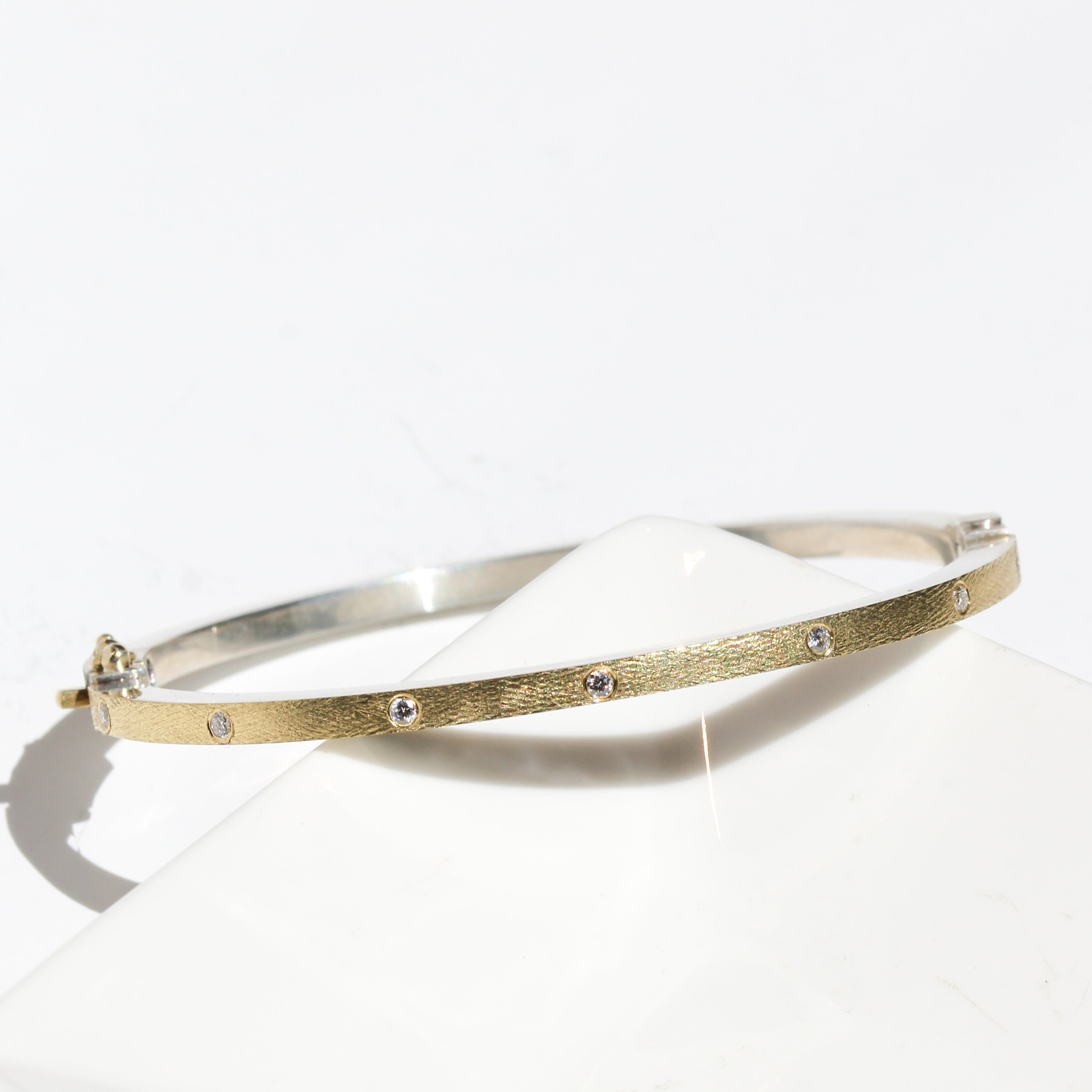 orly-2_5-yellow-gold-bracelet-rene-escobar