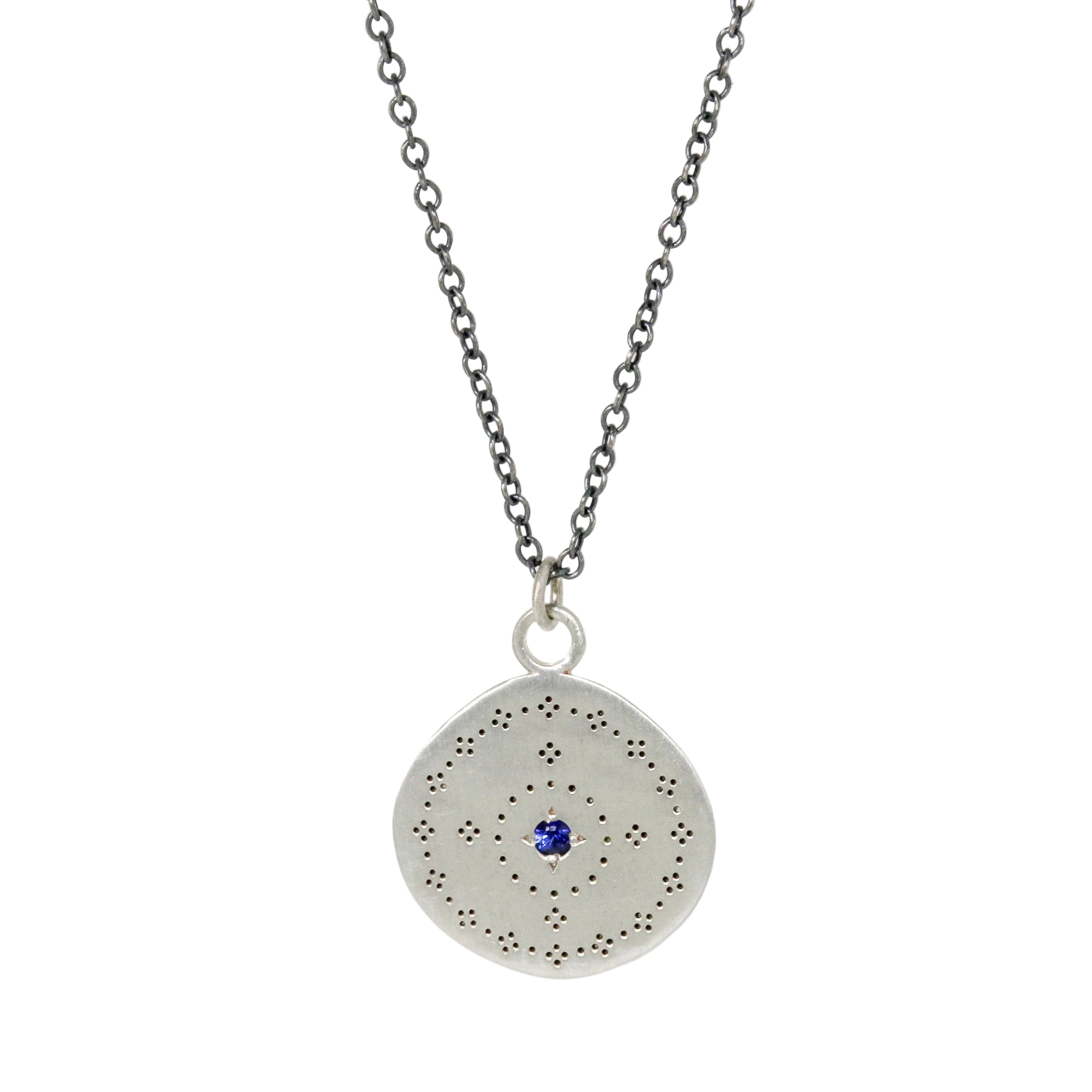 Nostalgia Blue Sapphire Necklace