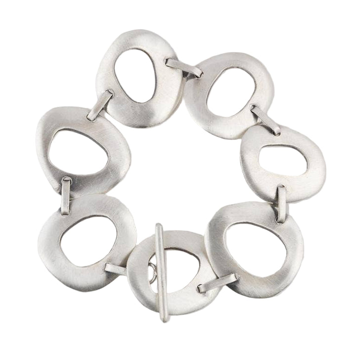 Cutout Circle Link Bracelet