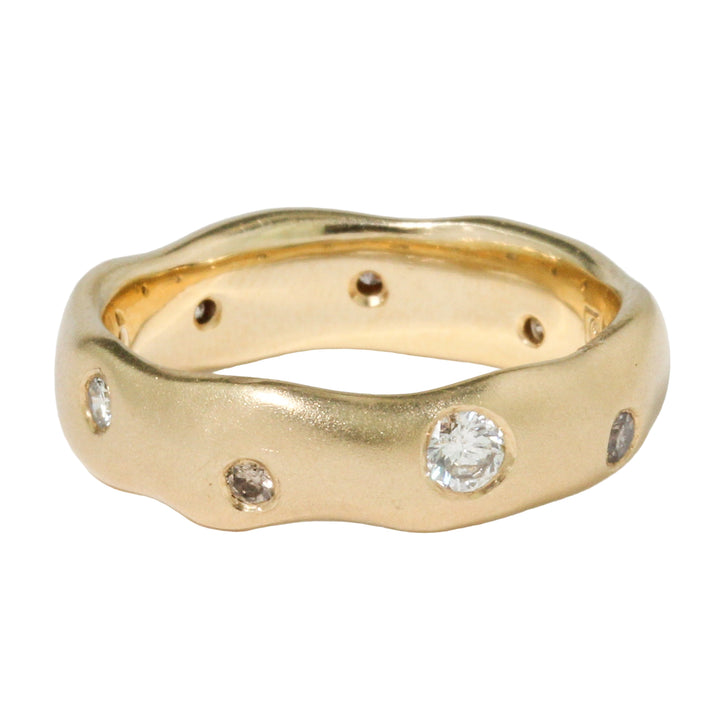 Groovy Band with Scattered Diamonds