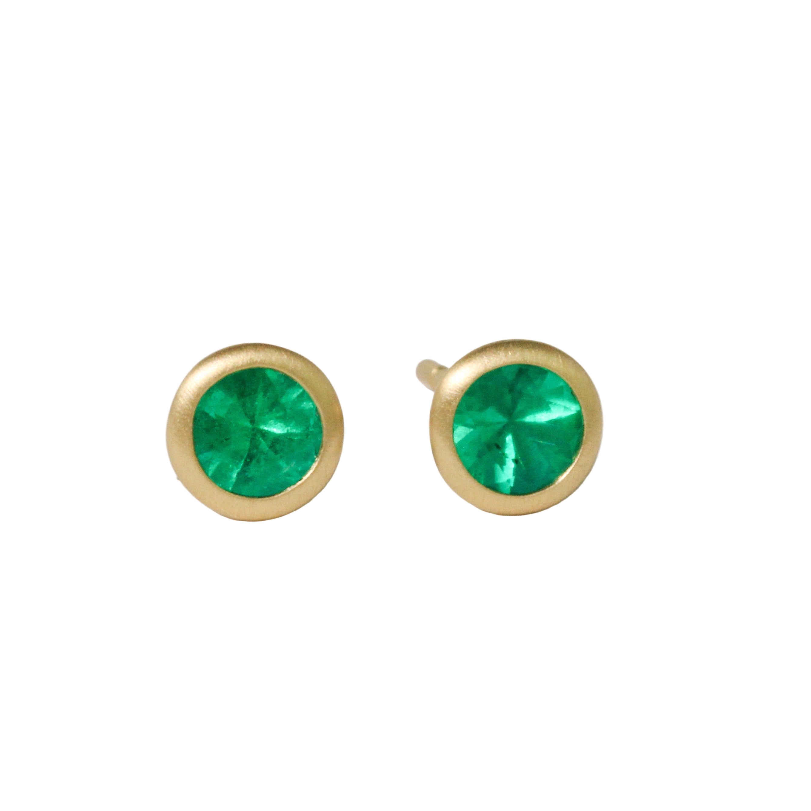 Round Emerald Stud Earrings