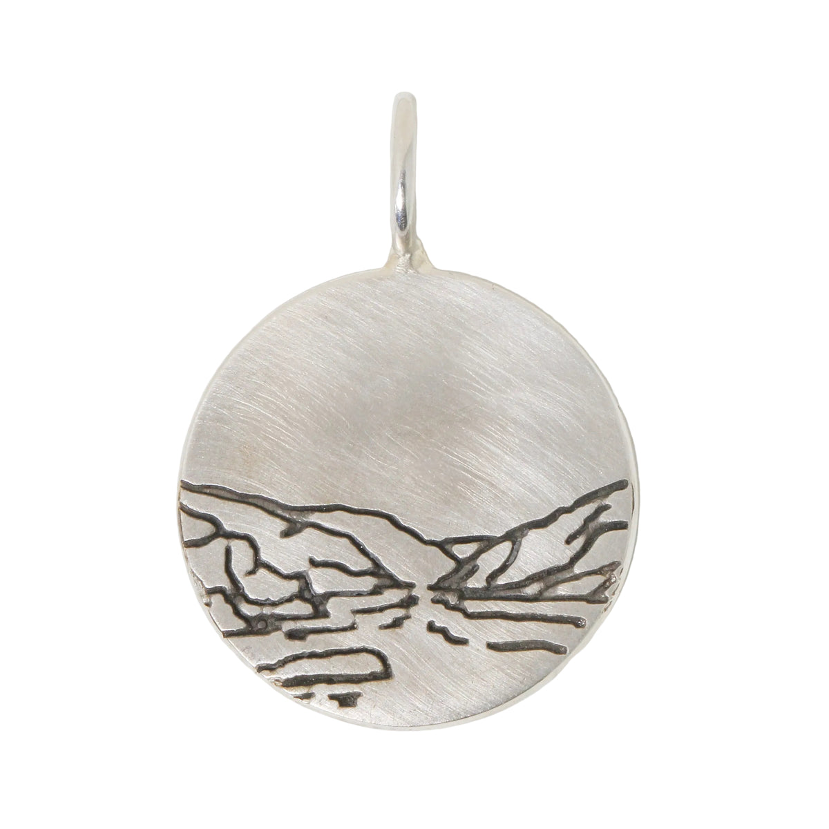 Round Gorge Charm