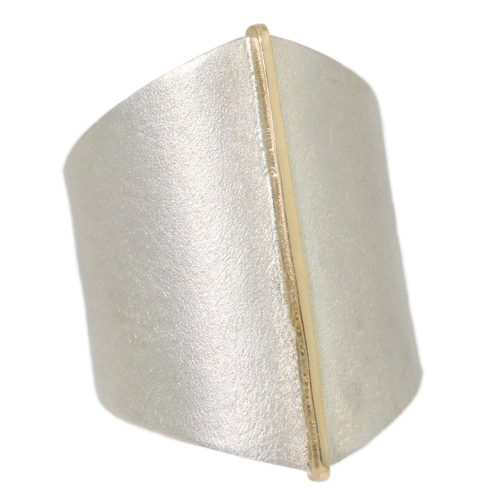 Golden Seam Shield Ring