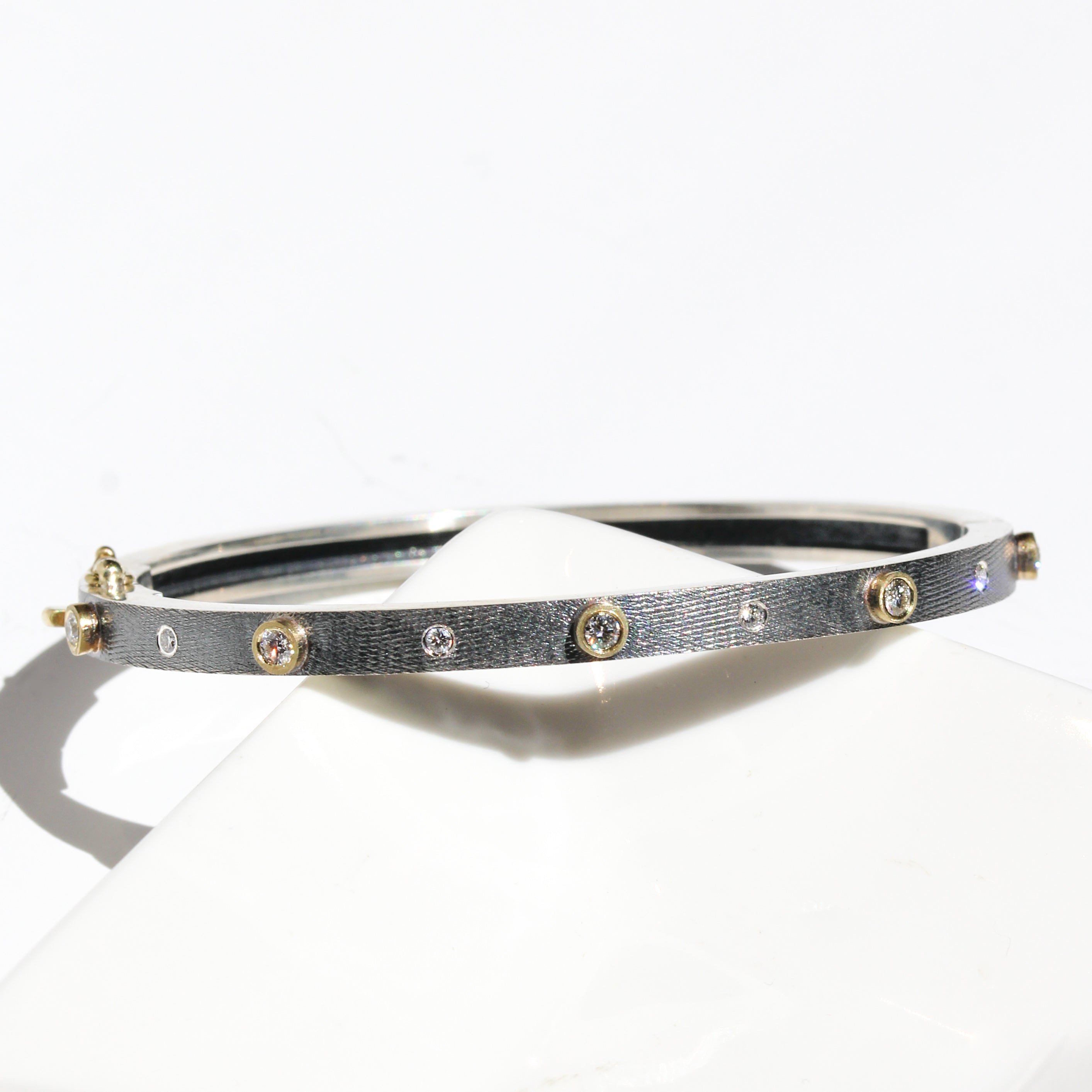Rene-Escobar-Junia-4mm-Five-Bezel-Bracelet