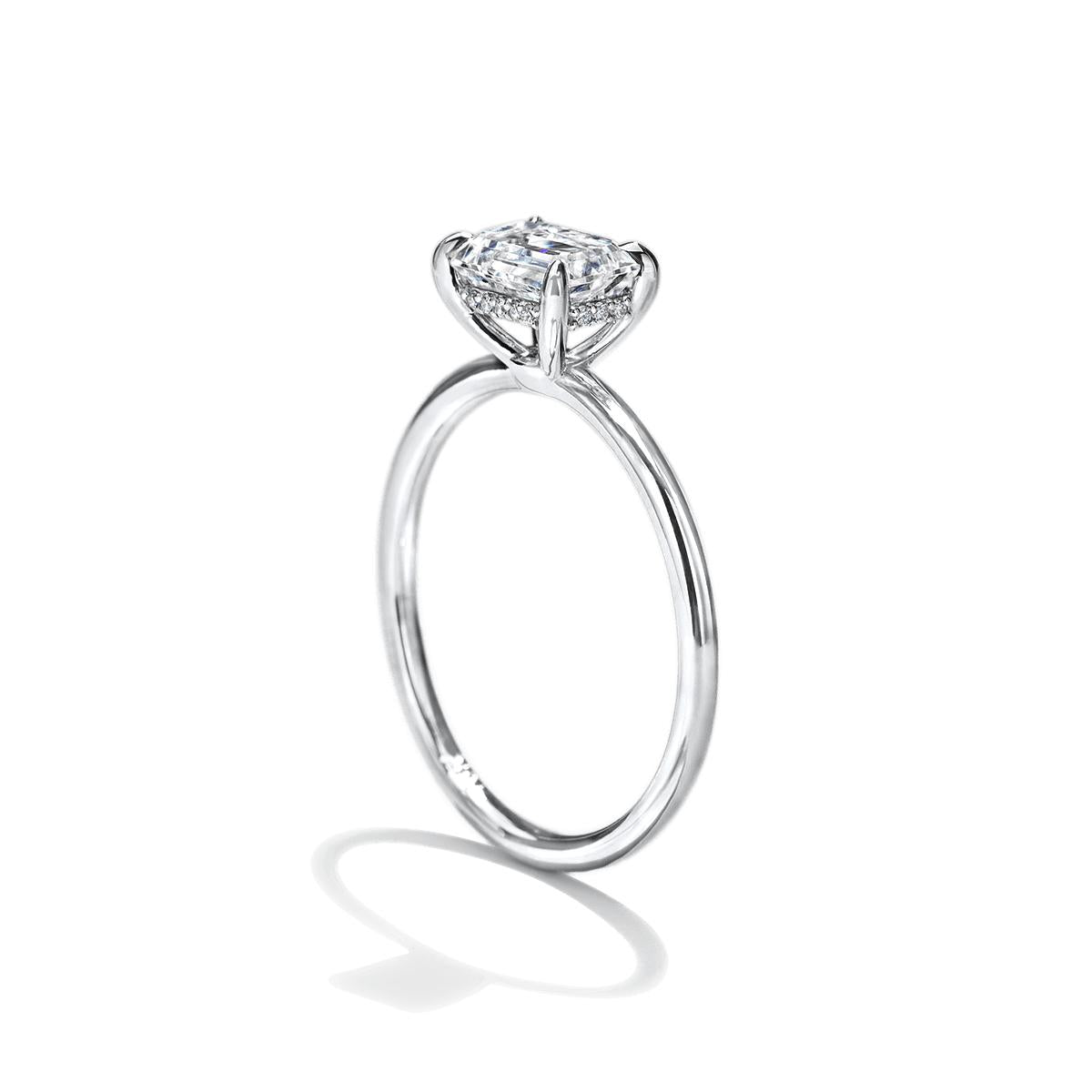 18K White Gold Platinum Solitaire Emerald Diamond Engagement Ring