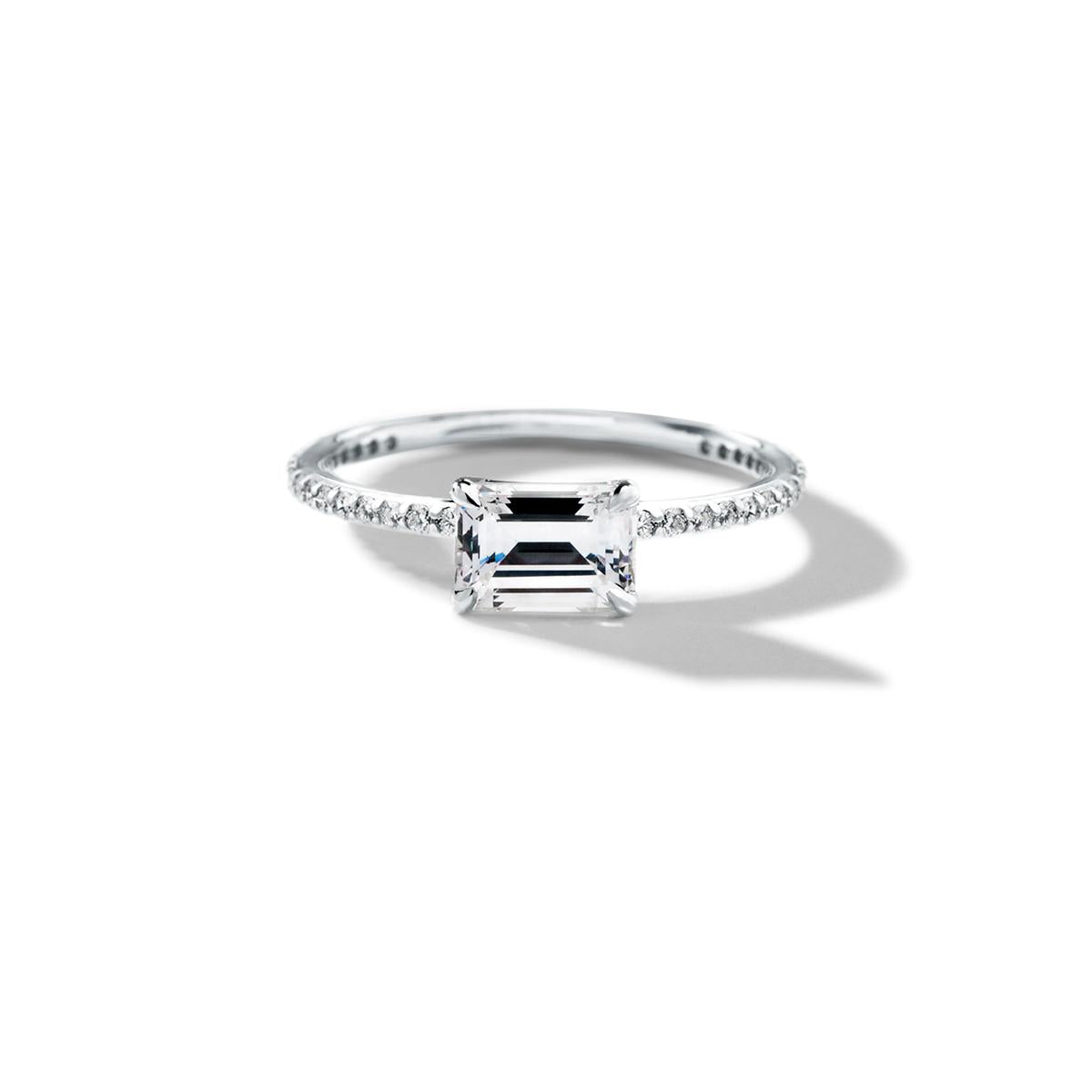 18K White Gold Platinum Emerald