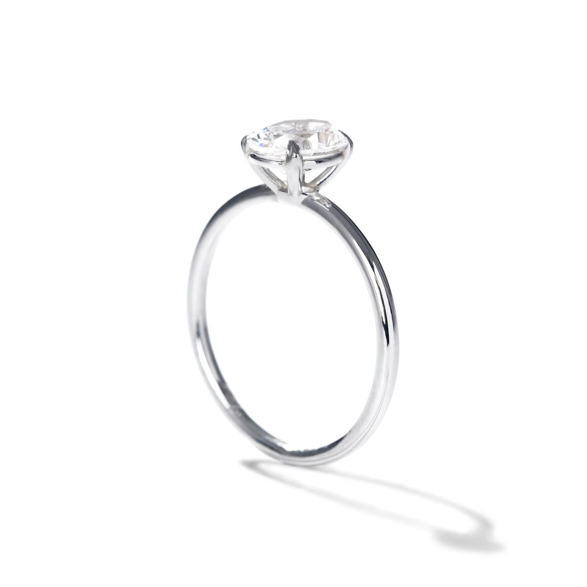 18K White Gold Platinum Prong Solitaire Oval Diamond Engagement Ring